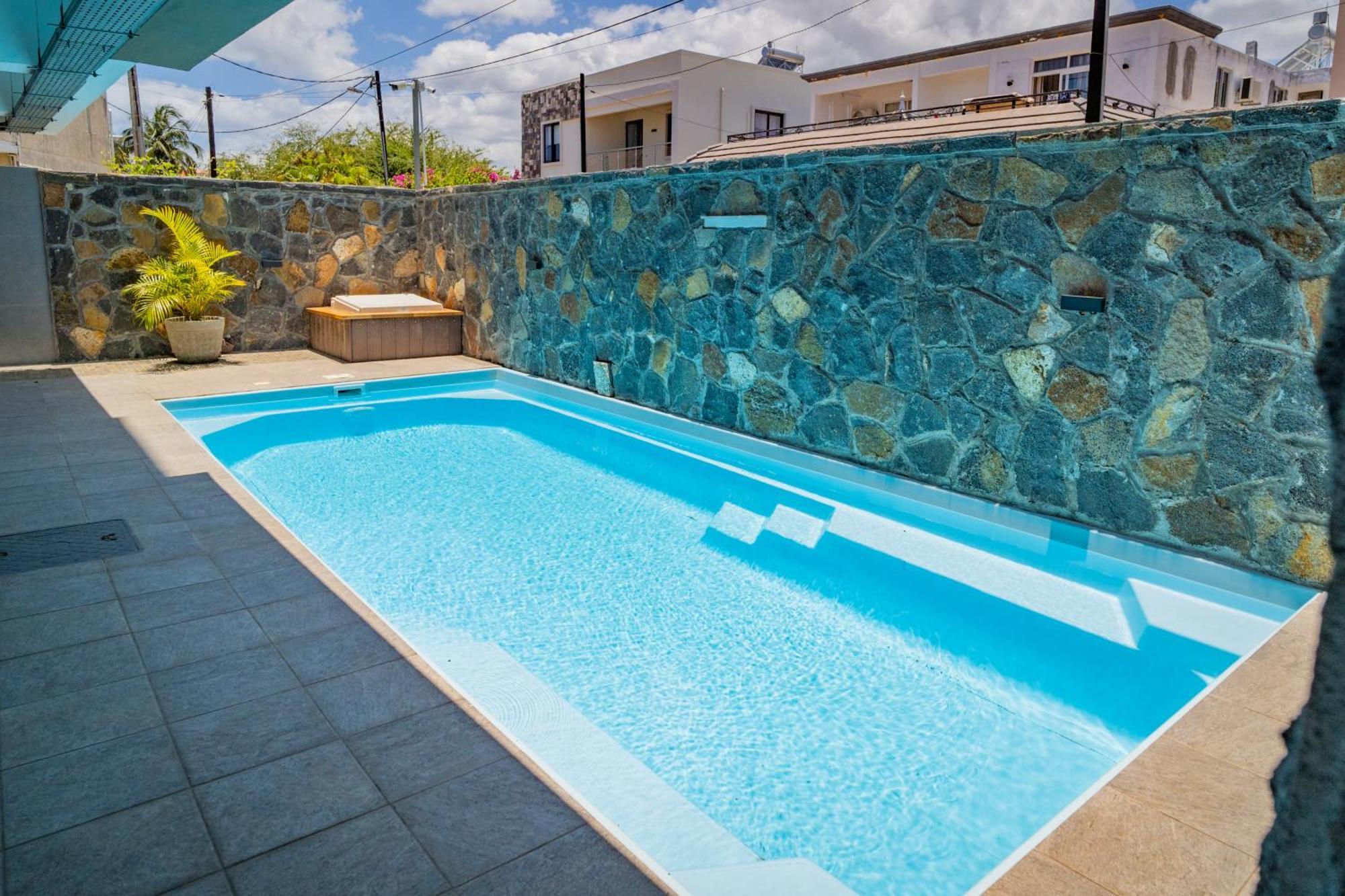 Driftwood Beach Apartment "Oasis In Paradise" Flic en Flac Luaran gambar